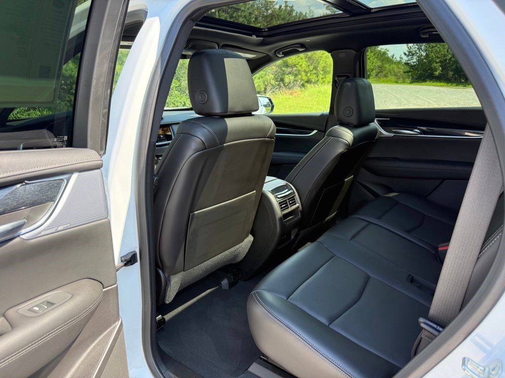 Certified 2025 Cadillac XT5 Premium Luxury AWD/4WD image 24