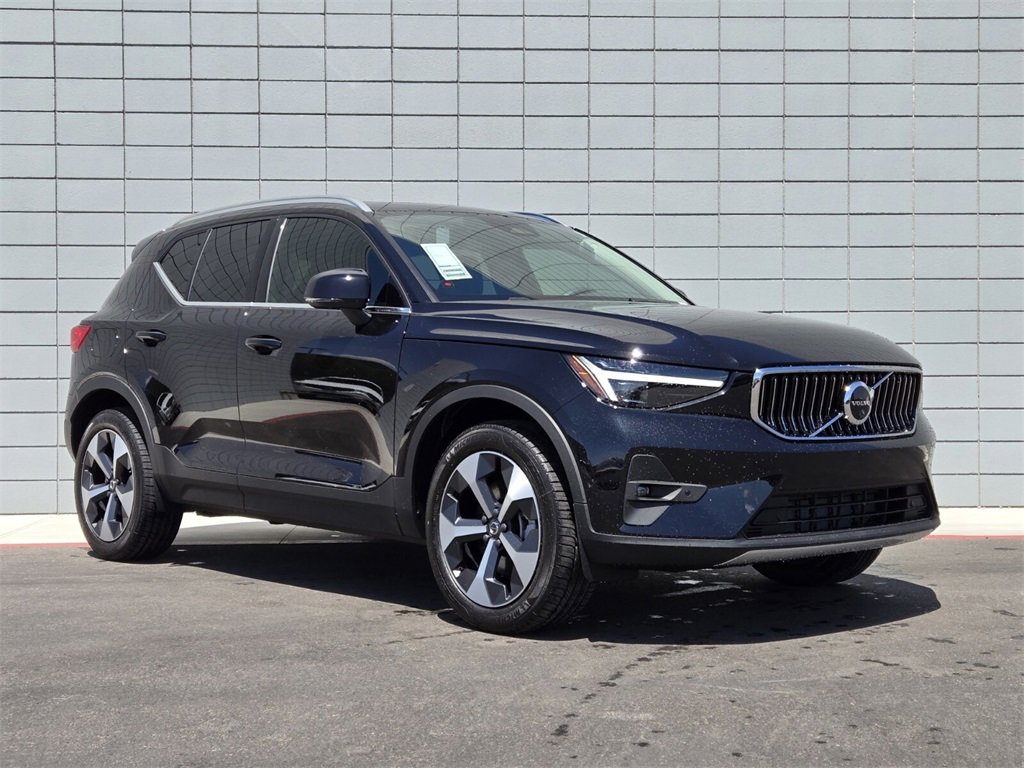 New 2025 Volvo XC40 B5 Plus w/ Protection Package Premier image 3