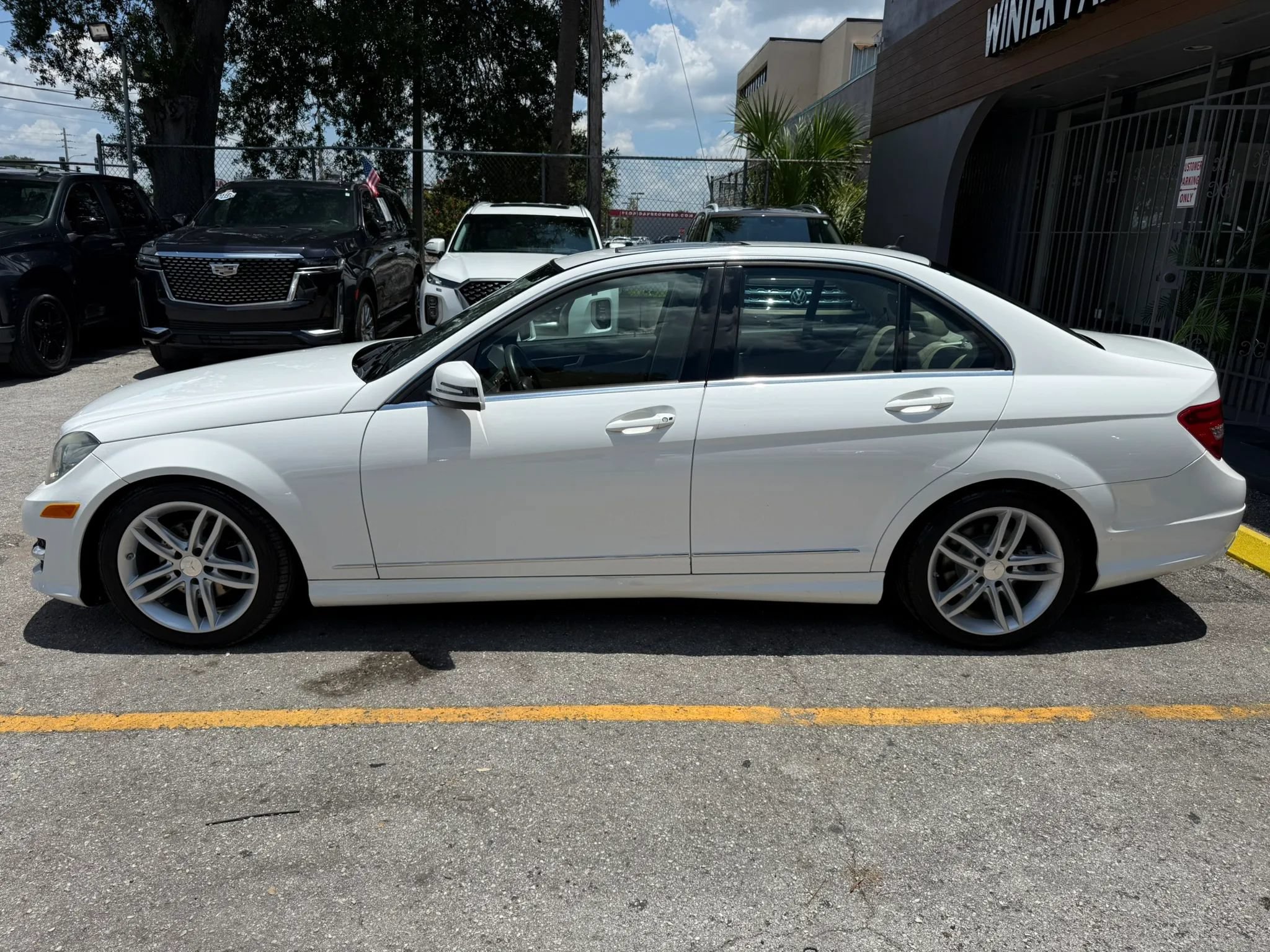 Used 2013 Mercedes-Benz C 250 Sedan image 4