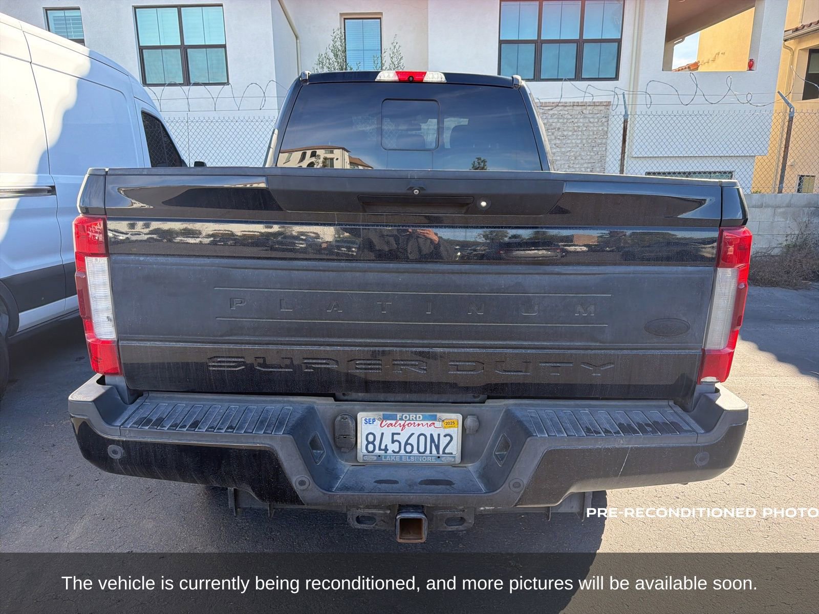 Used 2019 Ford F250 Platinum w/ Platinum Ultimate Package image 7