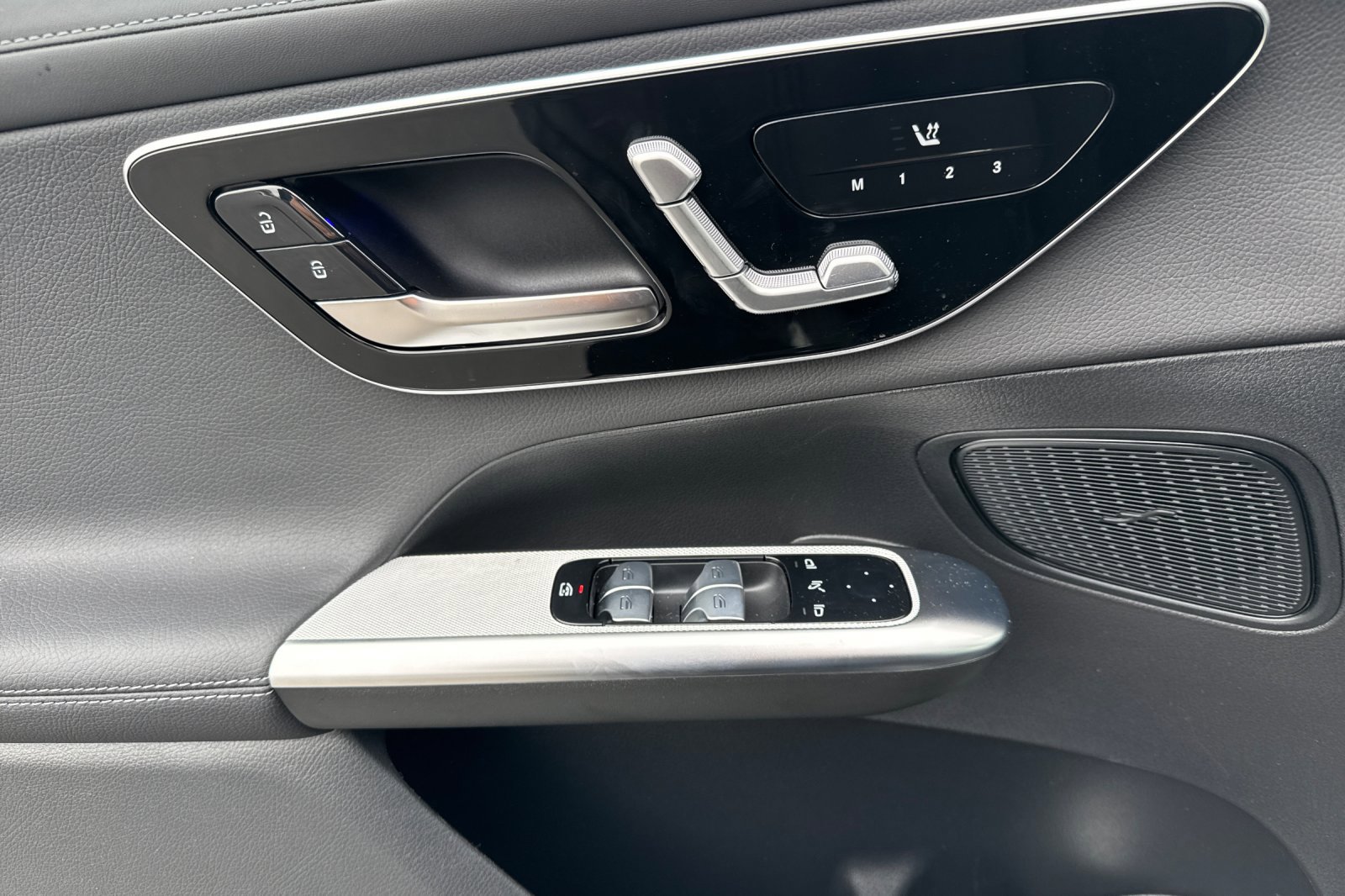 New 2026 Mercedes-Benz GLC 300 4MATIC image 11