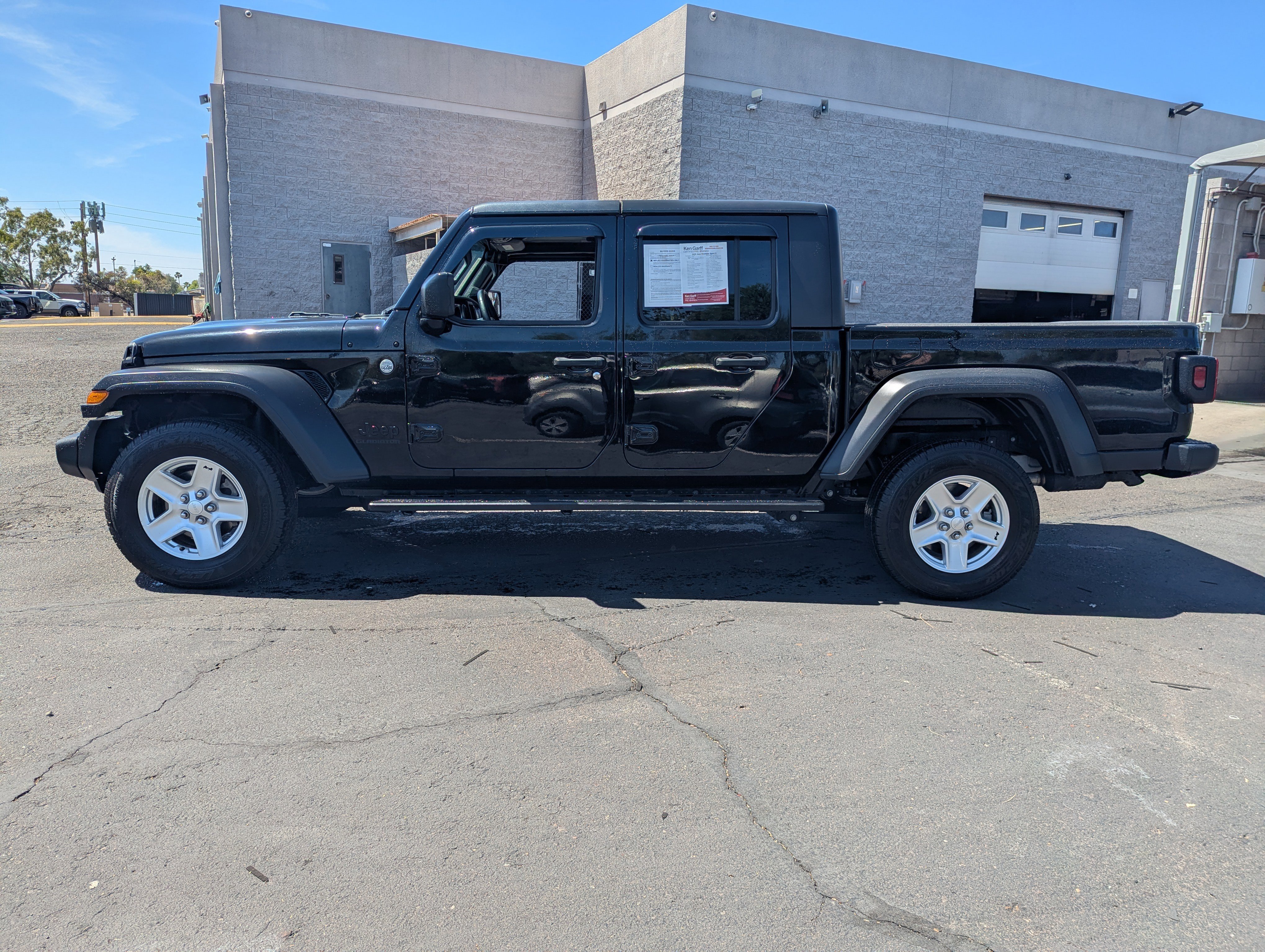 Used 2020 Jeep Gladiator Sport w/ Quick Order Package 24S image 5