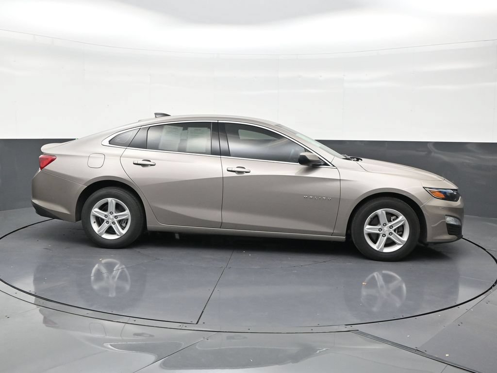 Used 2025 Chevrolet Malibu LS FWD image 6