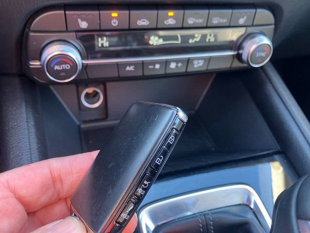 Used 2025 MAZDA CX-5 AWD 2.5 S w/ Preferred Package image 5