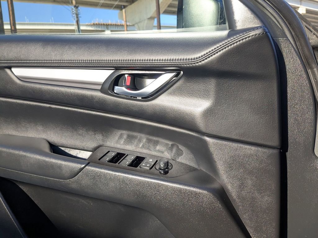 Used 2025 MAZDA CX-5 AWD 2.5 S w/ Select Package image 15