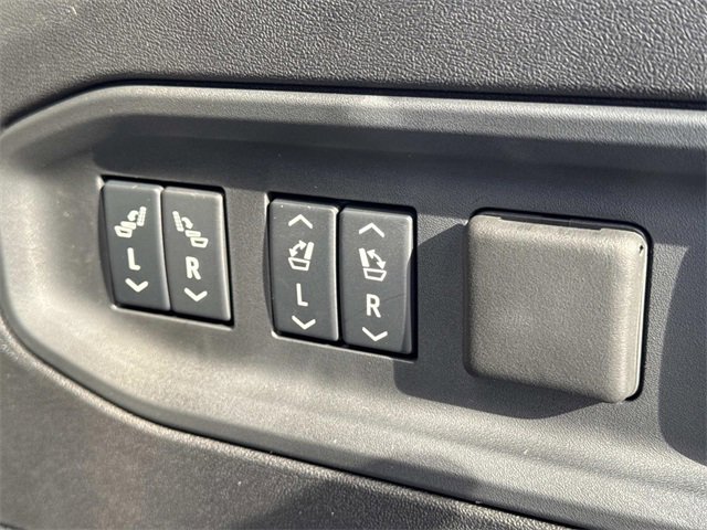 New 2026 Cadillac Vistiq Sport image 5