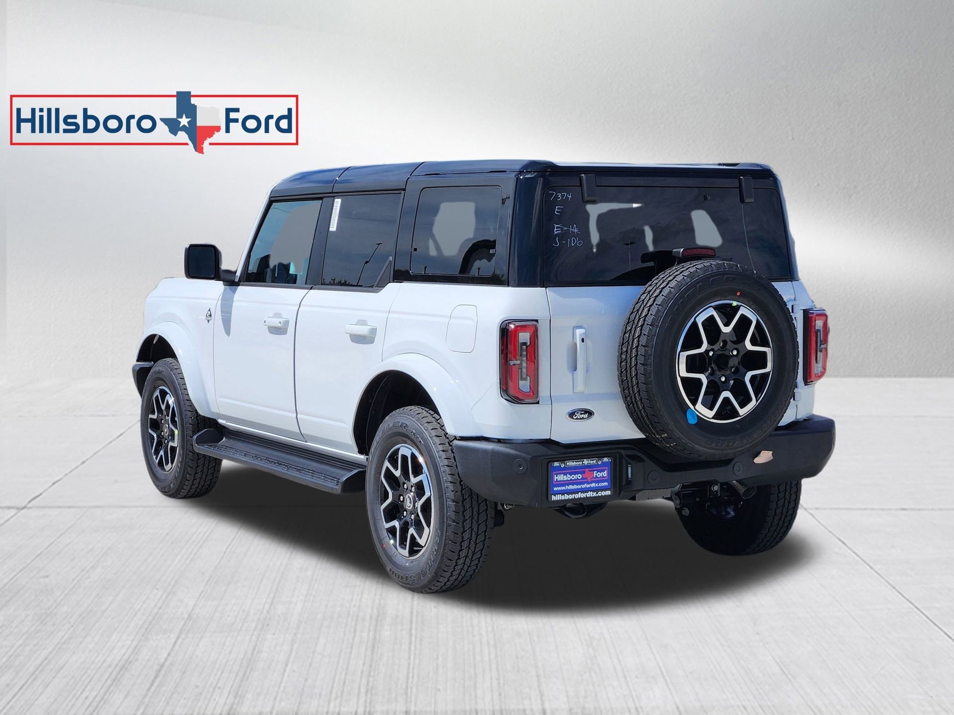 New 2025 Ford Bronco Outer Banks image 3