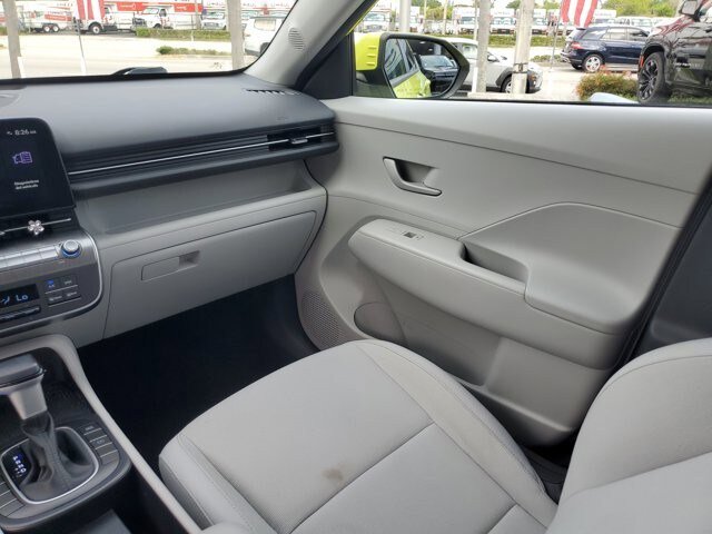 Used 2024 Hyundai Kona SEL FWD image 14