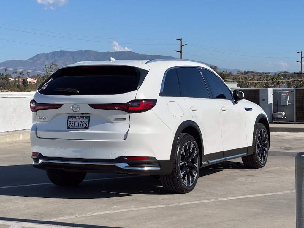 Used 2024 MAZDA CX-90 Plug-In Hybrid w/ Premium Plus AWD/4WD image 32