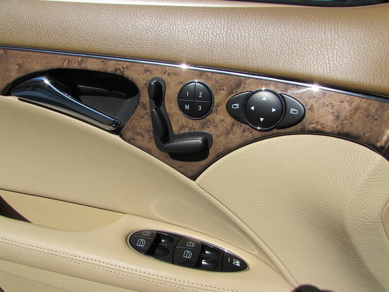 Used 2008 Mercedes-Benz E 350 Sedan image 19