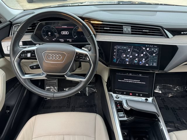 Used 2024 Audi Q8 e-tron Premium Plus w/ Premium Plus Package AWD/4WD image 12