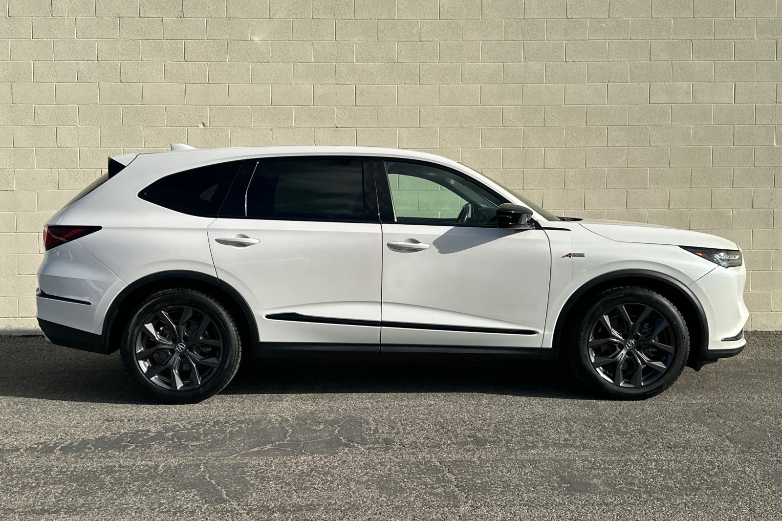 Used 2023 Acura MDX A-Spec AWD/4WD image 3