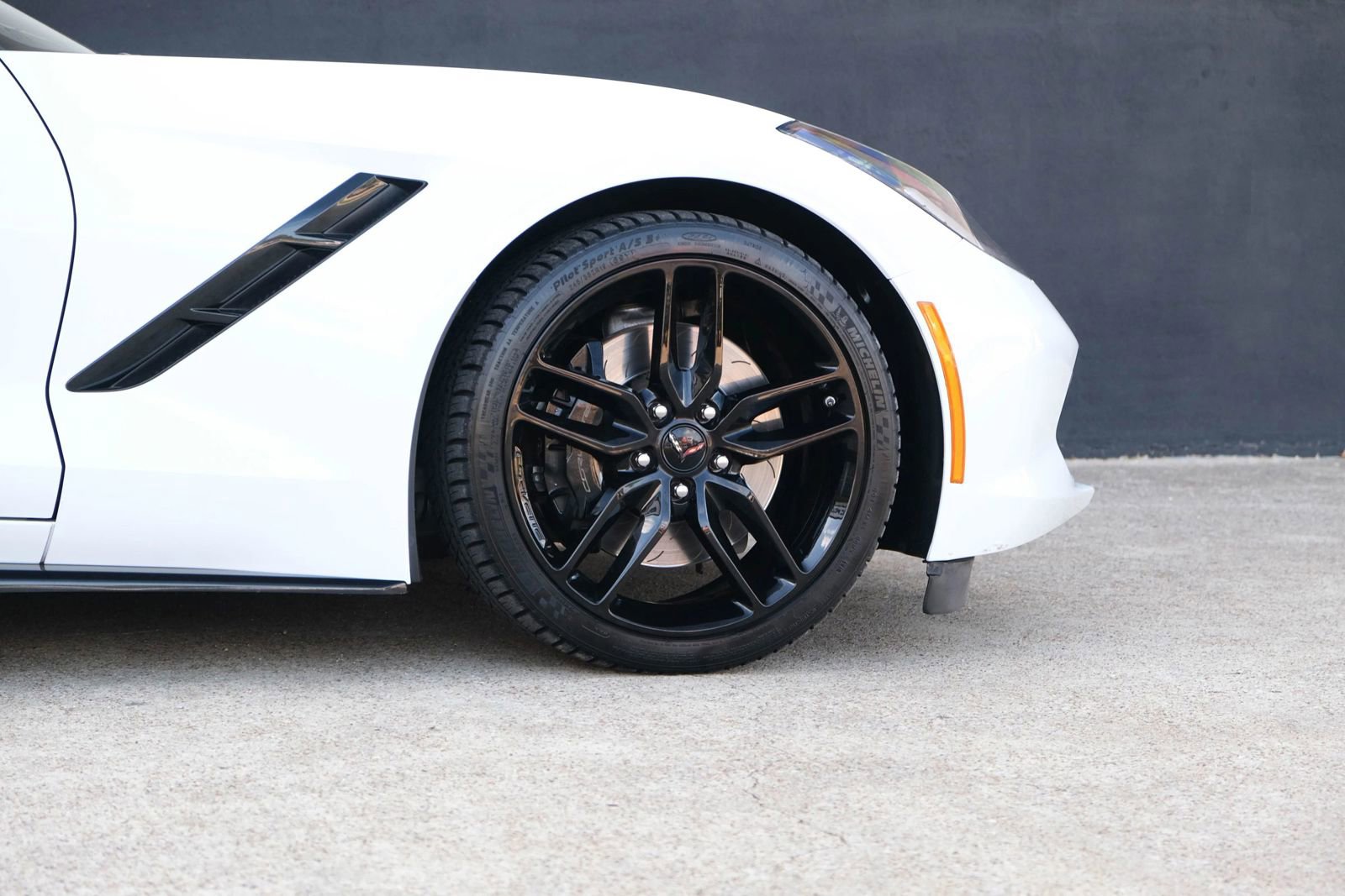 Used 2016 Chevrolet Corvette Stingray w/ 3LT w/ 3LT Preferred Equipment Group image 13