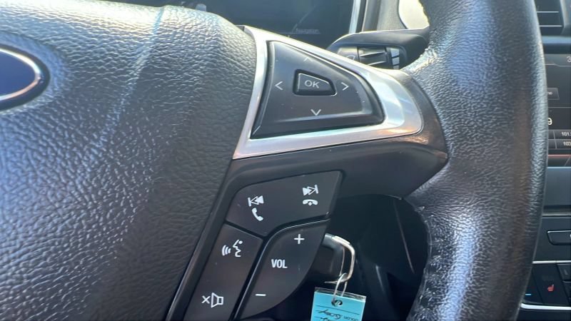 Used 2016 Ford Fusion Energi SE FWD image 23