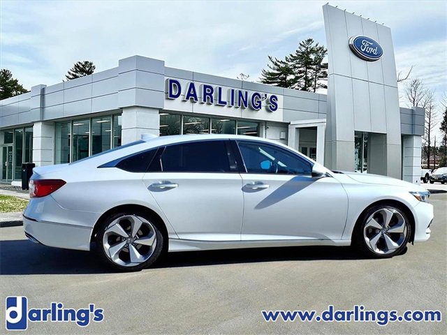 Used 2018 Honda Accord Touring image 4