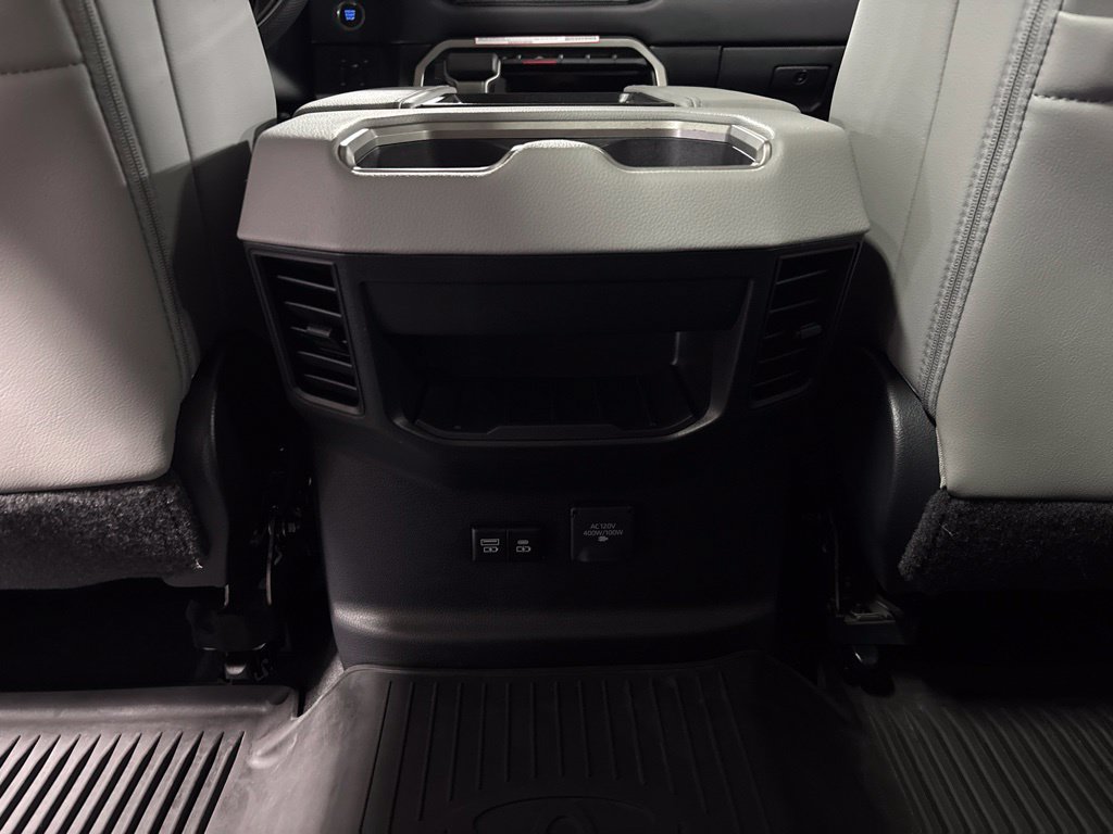 Used 2024 Toyota Tundra Limited AWD/4WD image 28