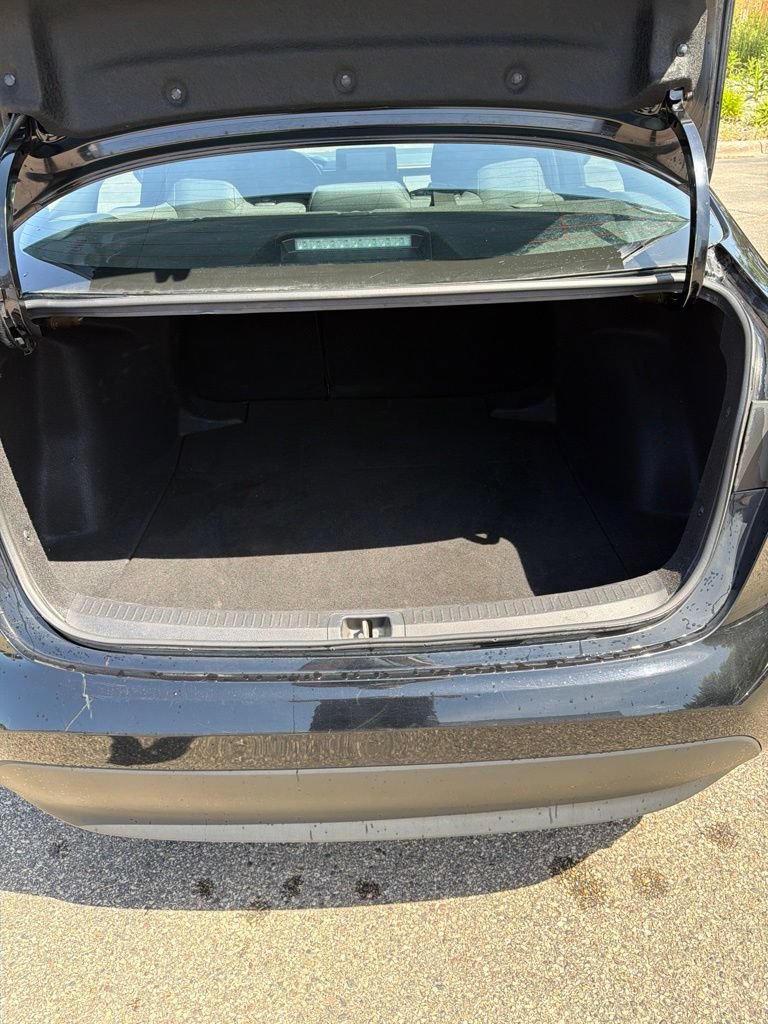 Used 2024 Toyota Corolla LE FWD image 17