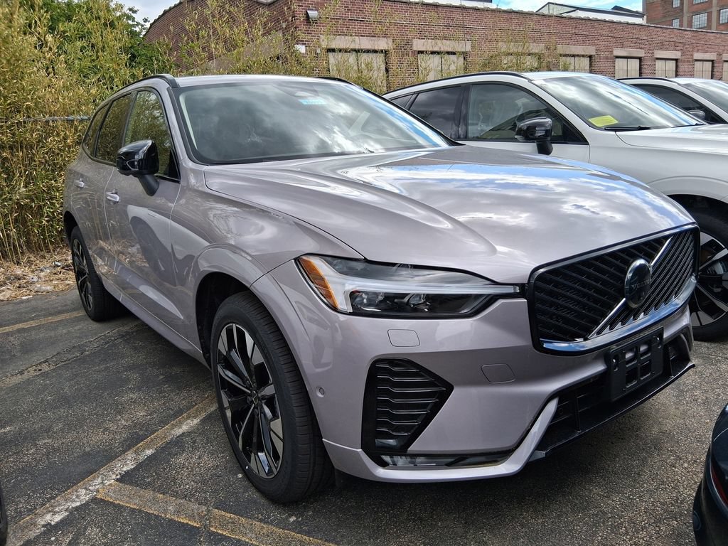 New 2026 Volvo XC60 B5 Plus w/ Protection Package Premier AWD/4WD image 2