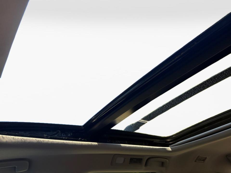 New 2026 Nissan Pathfinder SL w/ SL Premium Package FWD image 21