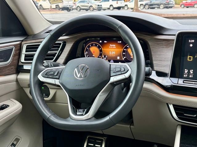 Used 2025 Volkswagen Atlas SEL Premium R-Line image 20