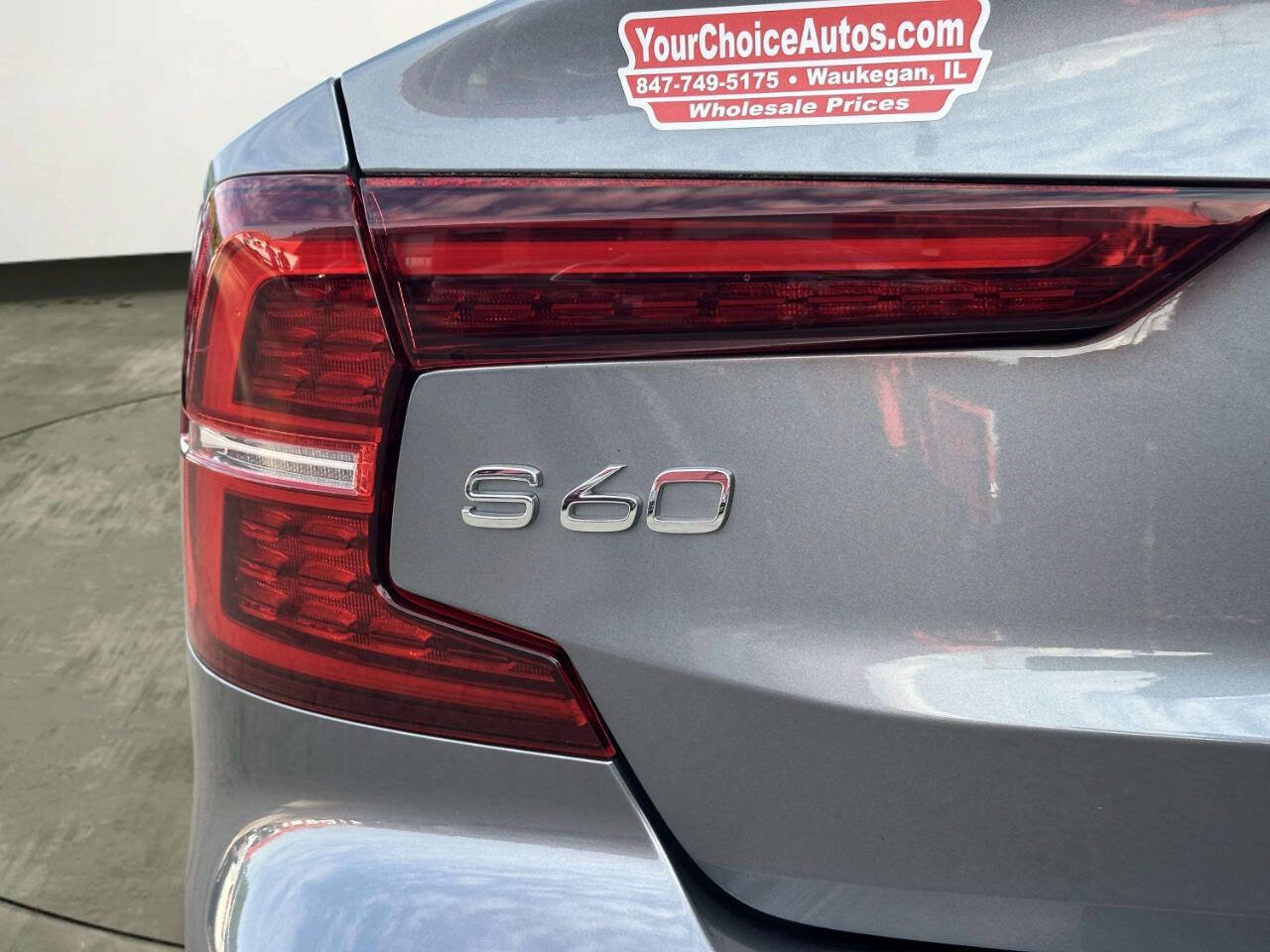 Used 2019 Volvo S60 T6 Momentum w/ Multimedia Package AWD/4WD image 38