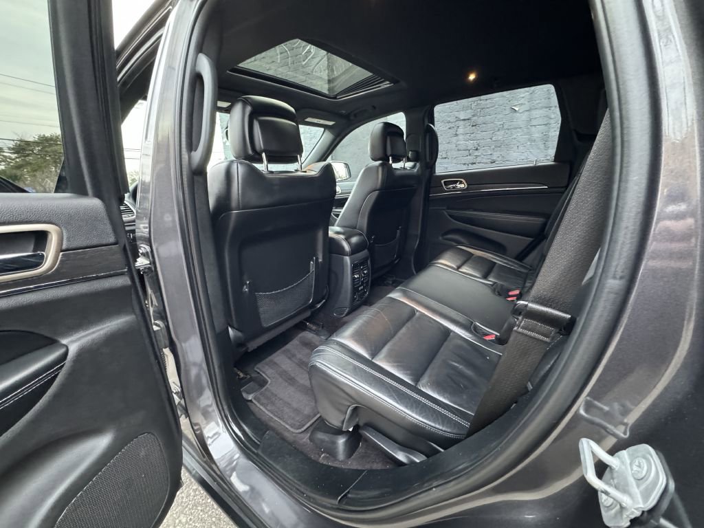 Used 2017 Jeep Grand Cherokee Limited image 15