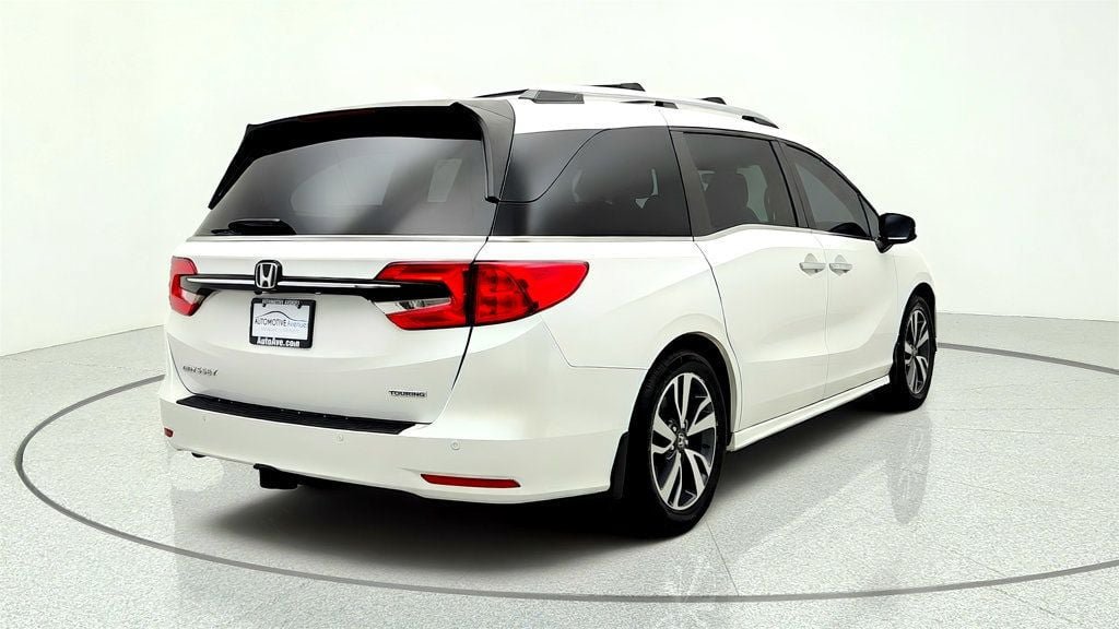 Used 2021 Honda Odyssey Touring image 5
