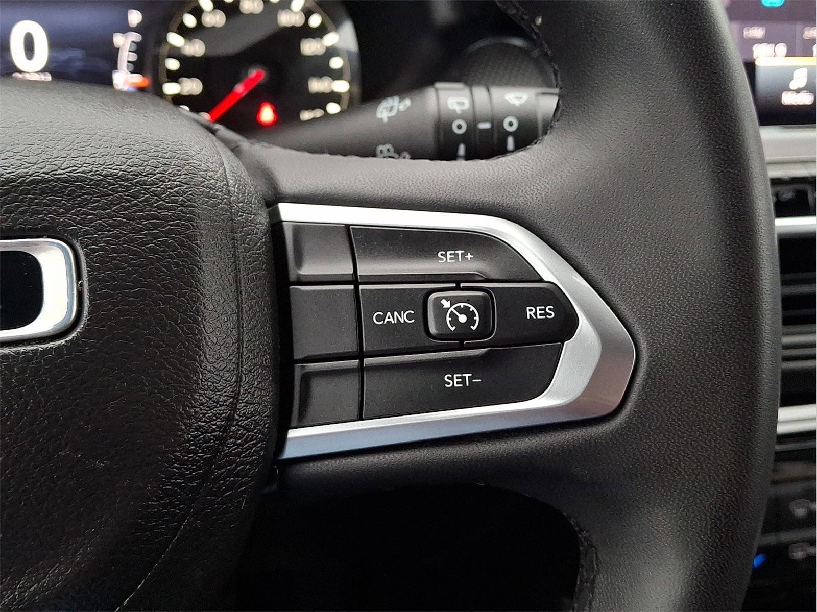Used 2022 Jeep Compass Latitude AWD/4WD image 8