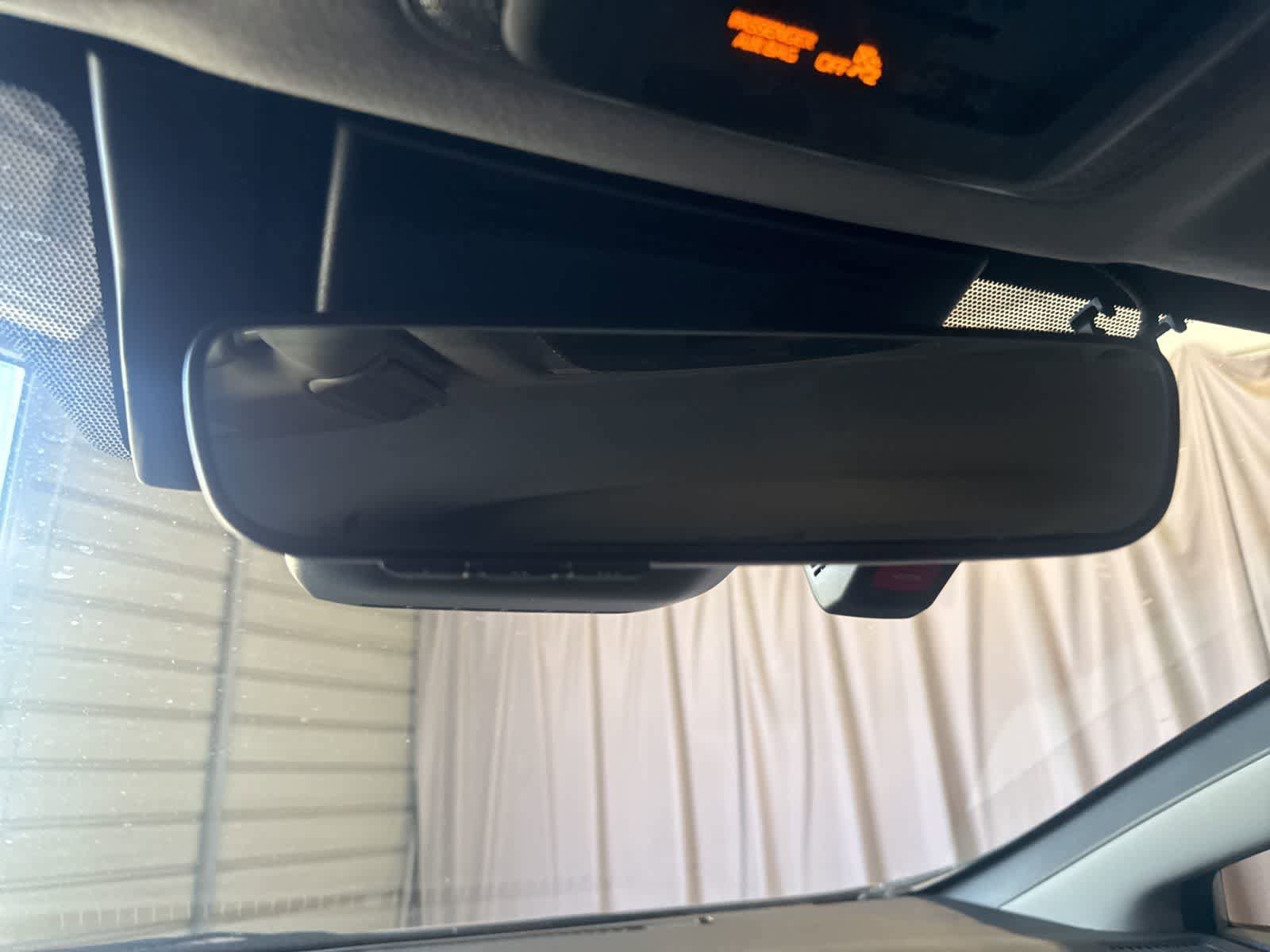 Used 2025 Toyota Prius XLE FWD image 26