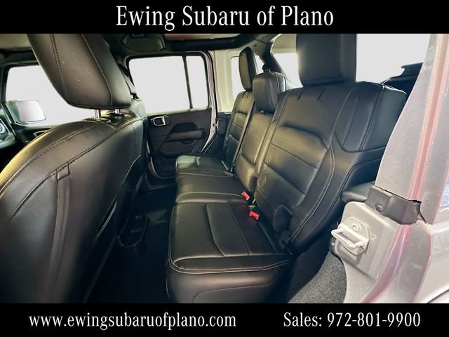 Used 2018 Jeep Wrangler Unlimited Sahara AWD/4WD image 25