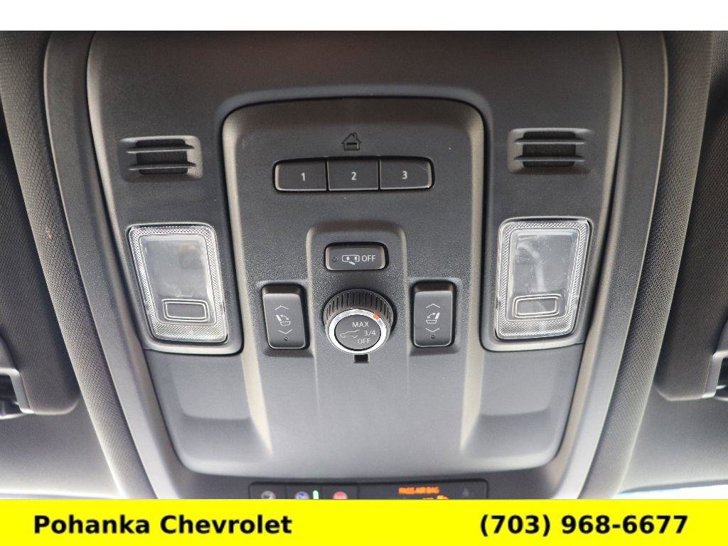 Certified 2024 Chevrolet Suburban Z71 w/ Luxury Package image 15