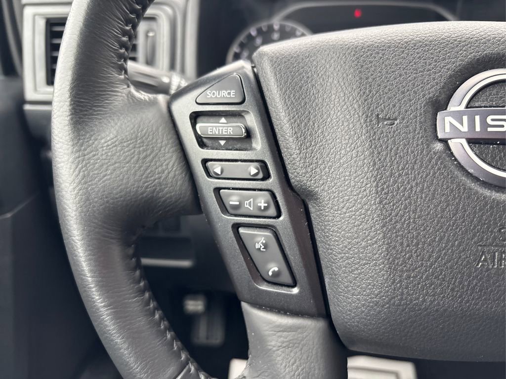 Used 2024 Nissan Titan SV w/ SV Convenience Package image 28