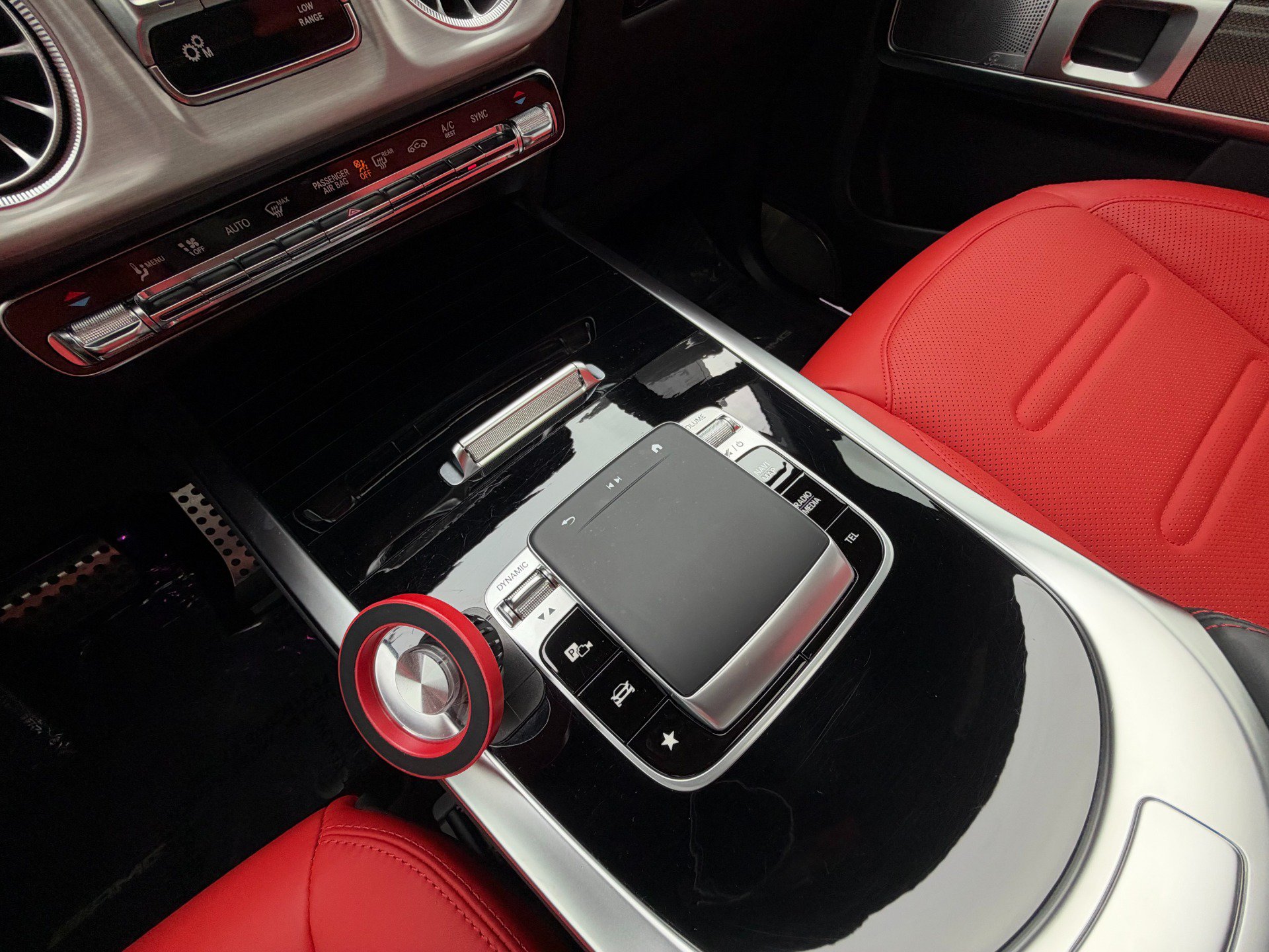 Used 2025 Mercedes-Benz G 550 image 25