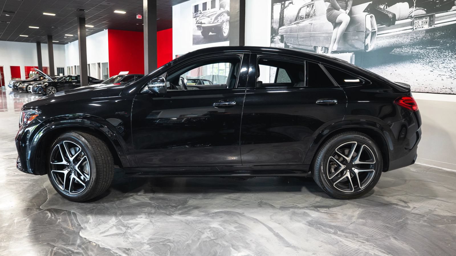 Used 2024 Mercedes-Benz GLE 53 AMG 4MATIC Coupe w/ Driver Assistance Package image 6
