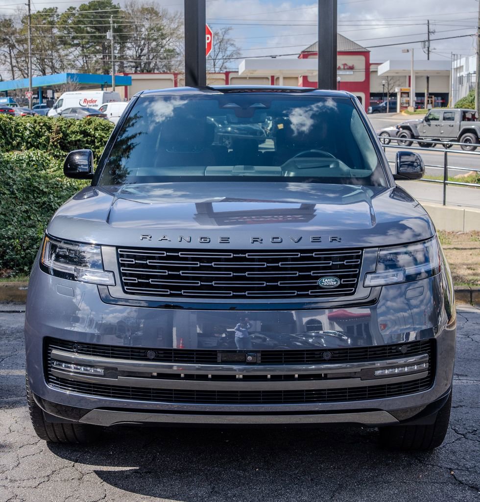 Used 2024 Land Rover Range Rover Autobiography image 2