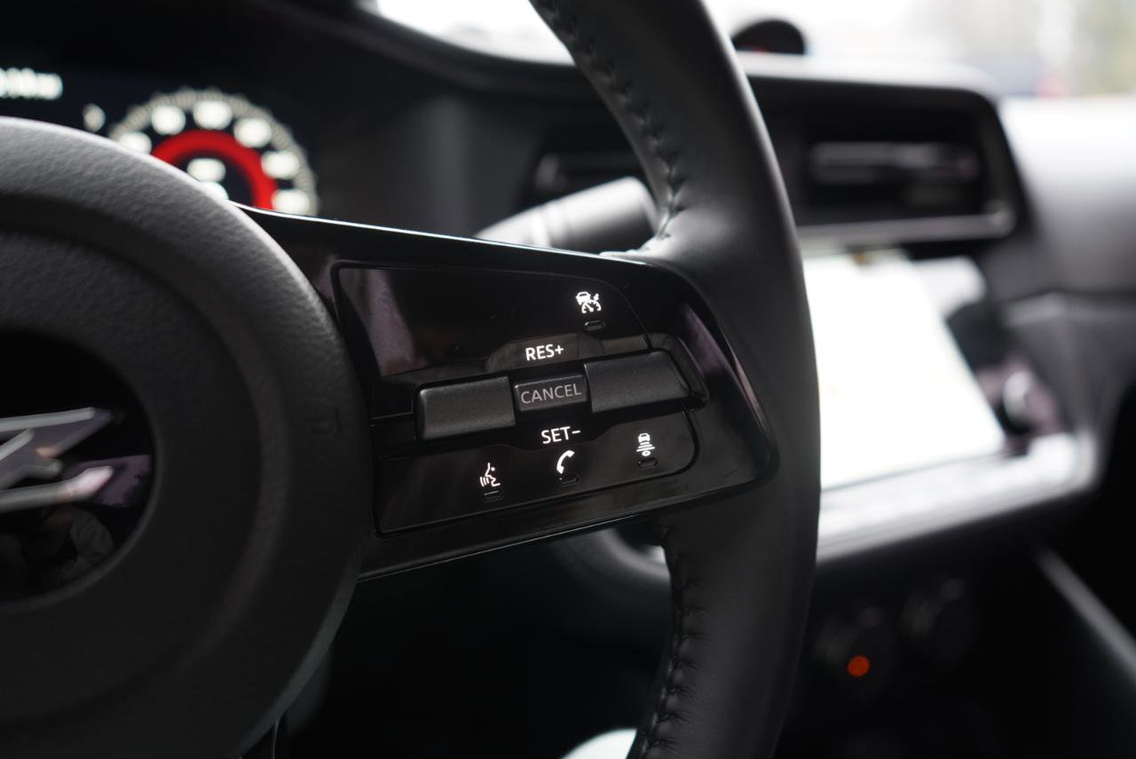 Used 2024 Nissan Z Performance w/ Heritage Edition image 27