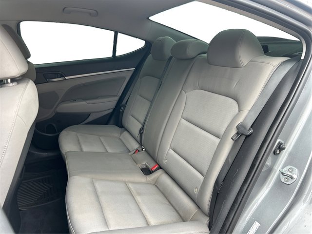 Used 2017 Hyundai Elantra SE FWD image 39