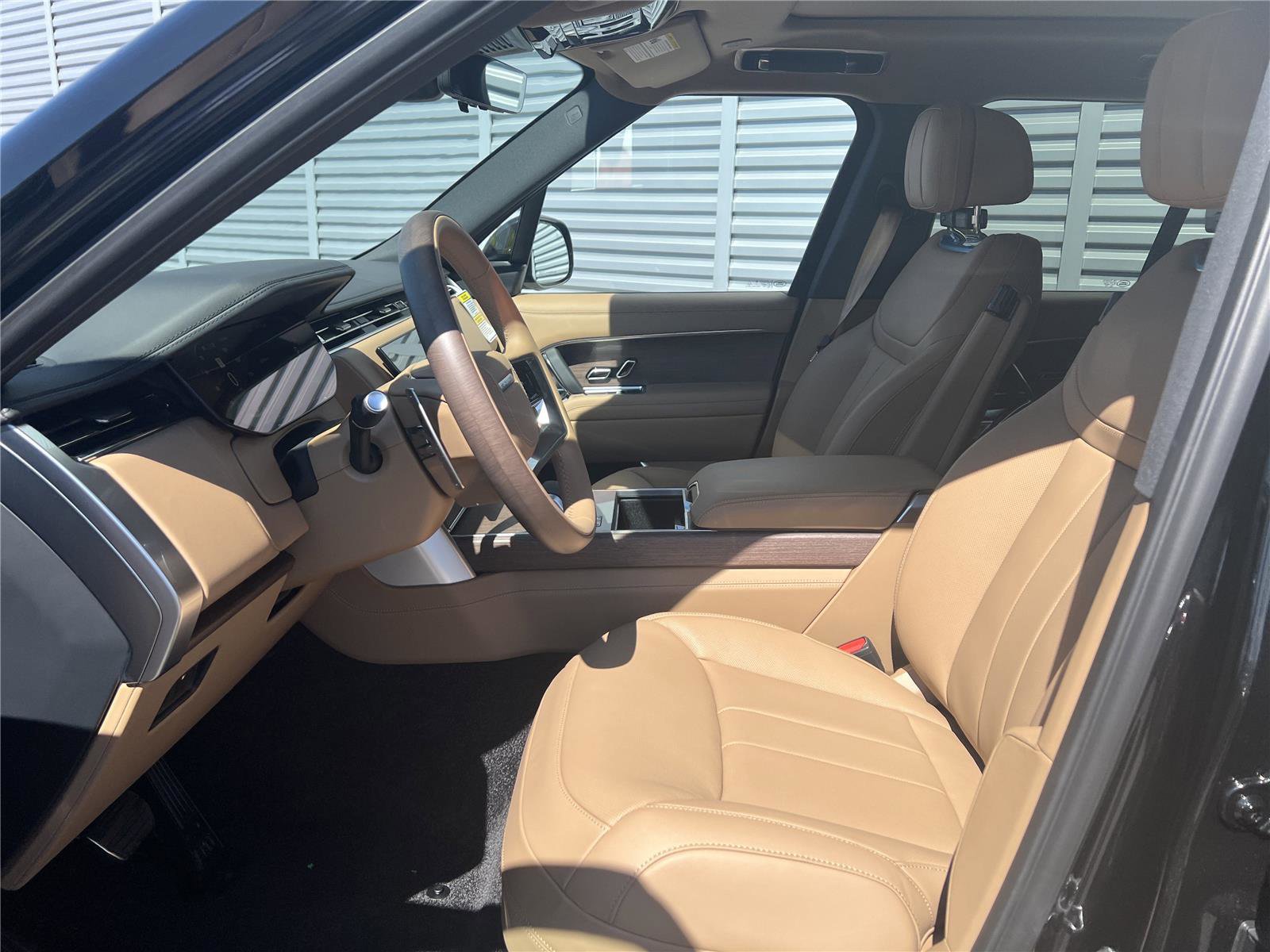 New 2026 Land Rover Range Rover SE AWD/4WD image 7