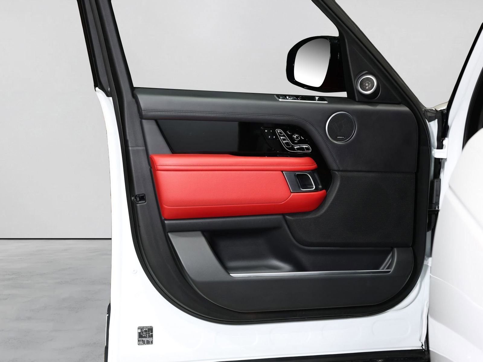 Used 2021 Land Rover Range Rover SV Autobiography Dynamic image 36