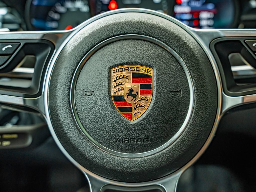 Used 2018 Porsche Macan AWD/4WD image 28