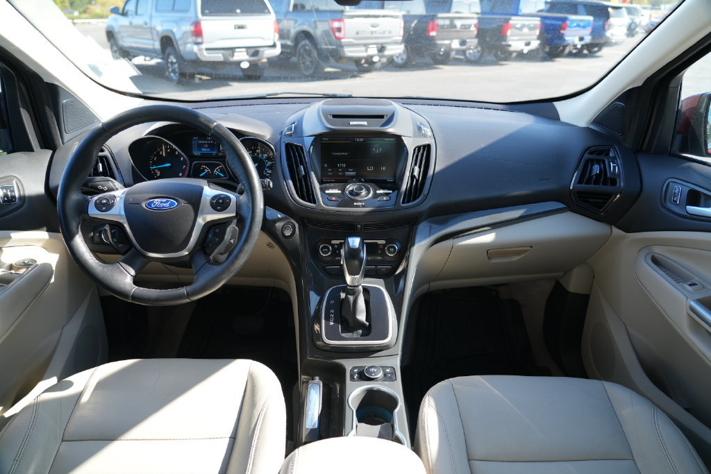 Used 2014 Ford Escape Titanium AWD/4WD image 25