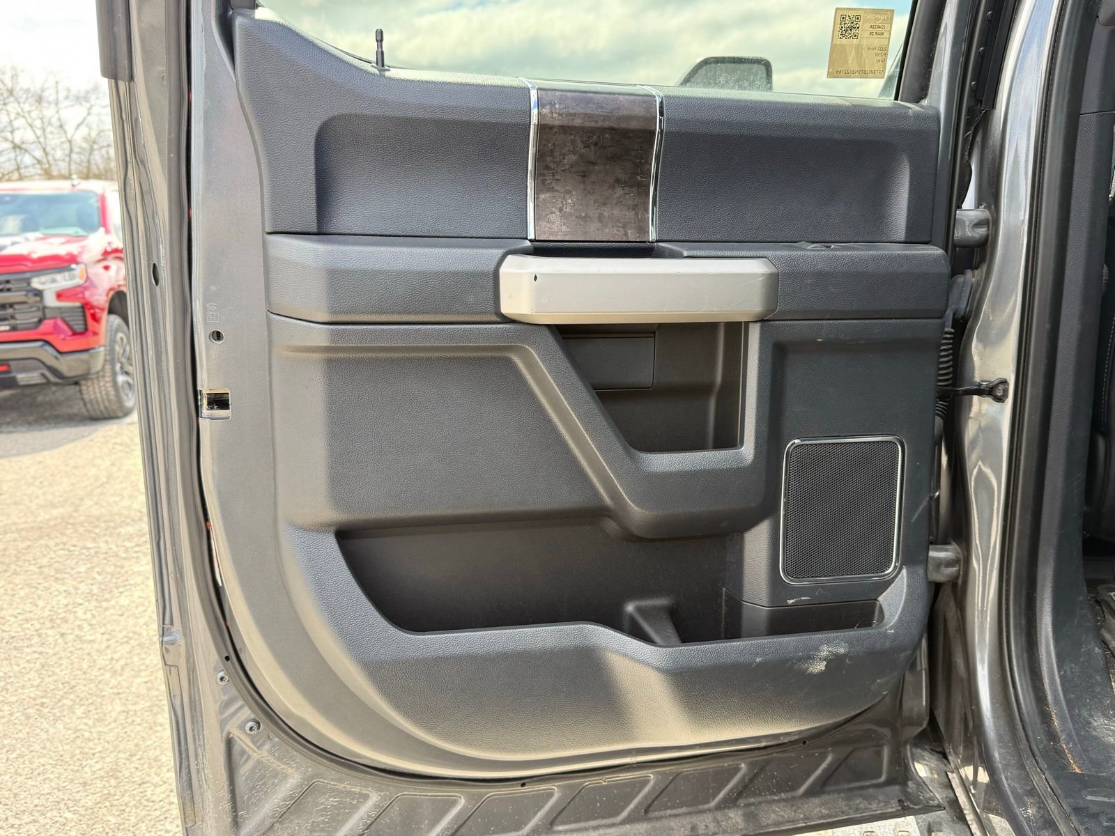 Used 2022 Ford F250 Lariat w/ Tremor Off-Road Package image 10