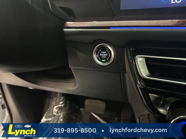 Used 2024 Chevrolet Traverse RS AWD/4WD image 19