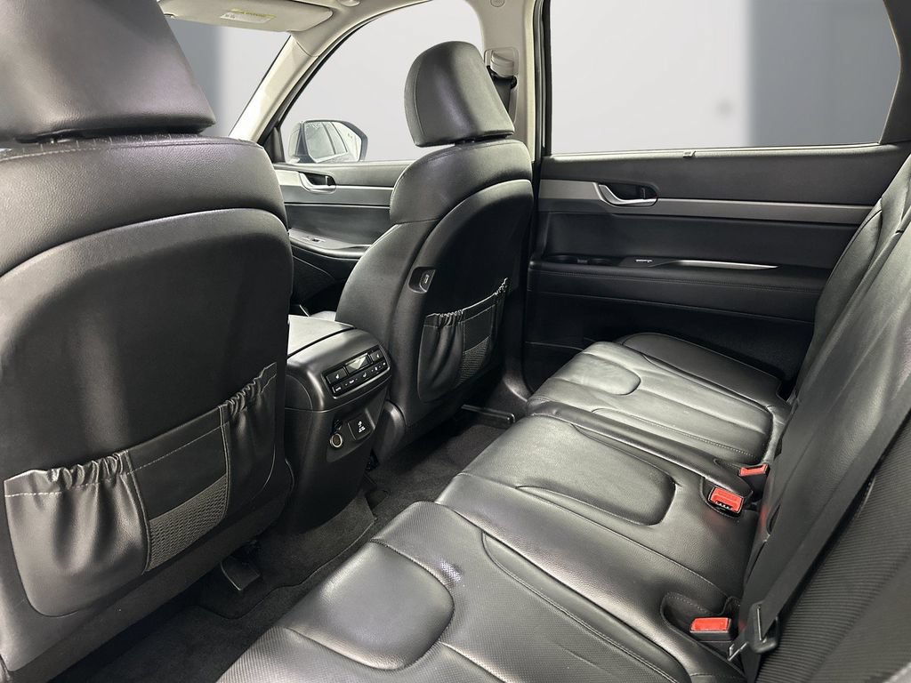 Used 2021 Hyundai Palisade SEL FWD image 15