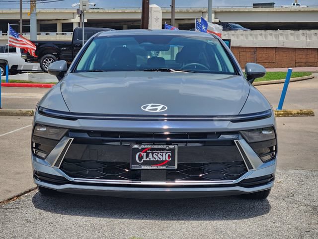 Used 2024 Hyundai Sonata SEL FWD image 2
