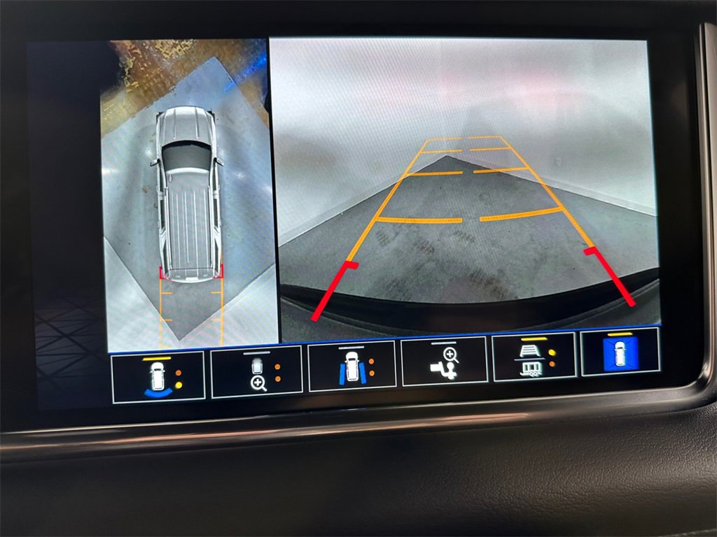 Used 2024 GMC Yukon Denali image 17