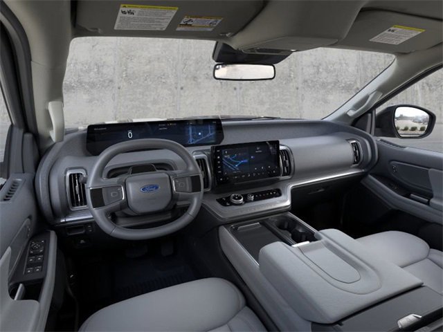 New 2026 Ford Expedition Active image 9