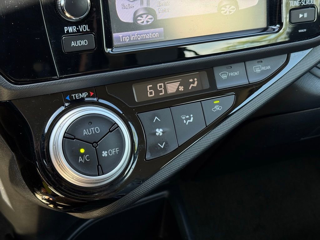 Used 2017 Toyota Prius C One image 30