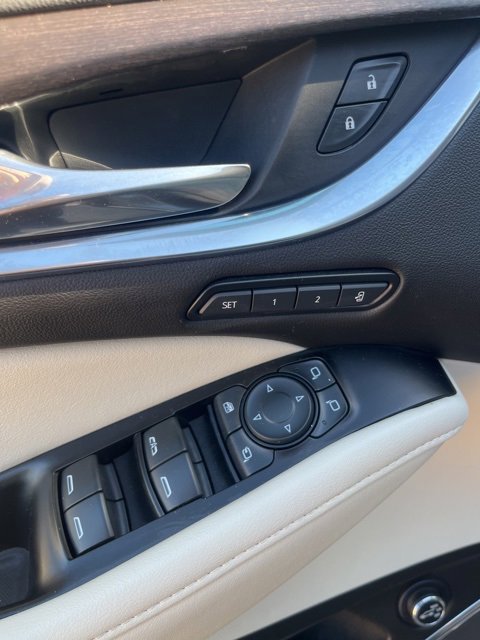 Used 2023 Buick Enclave Avenir w/ Avenir Technology Package image 12