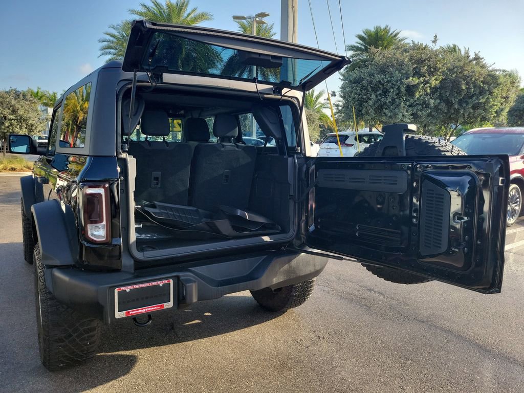 Used 2023 Ford Bronco 2-Door w/ Sasquatch Package image 7